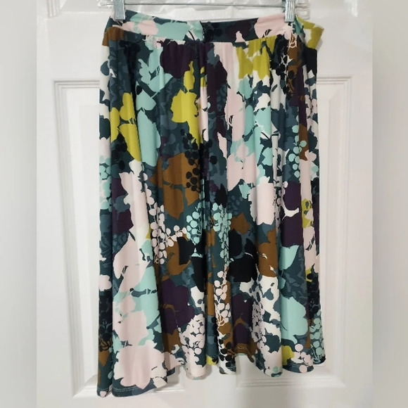 Grace Elements Multicolored Floral Midi Skater Skirt in Size XL - Picture 7 of 10